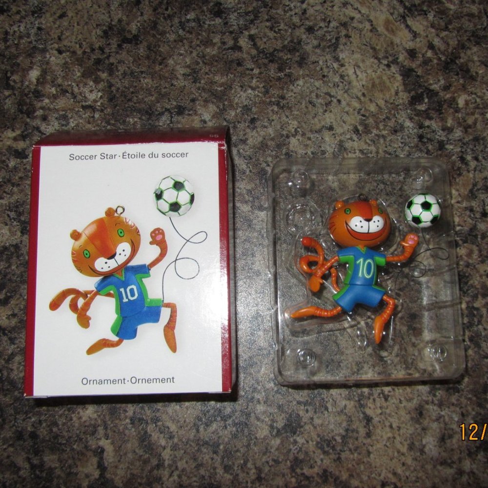 Heirloom Ornament Collection Soccer Star EUC